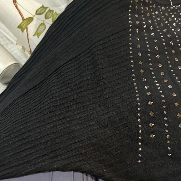 Liv Milano Gorgeous Embellished Sweater Medium. WT220 - Picture 6 of 6